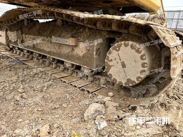 单侧履带整体（整机外观）