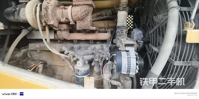 发动机左侧（整机外观及大件）