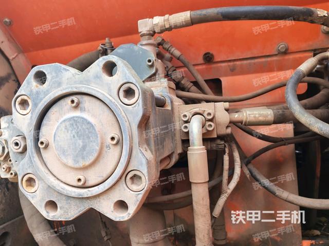 液壓泵斜45?左（大件艙室）