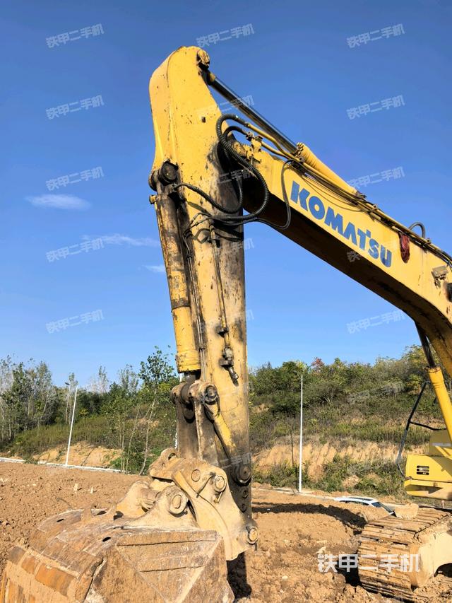 小臂整体左后（工作和回转装置）