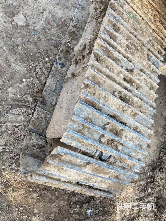 单侧履带整体（整机外观）