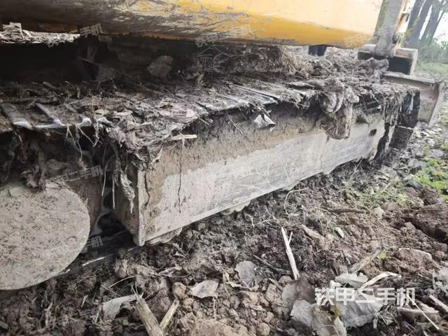 單側(cè)履帶整體（整機(jī)外觀）