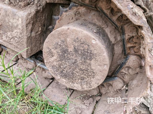 右驅(qū)動(dòng)輪（行走機(jī)構(gòu)）