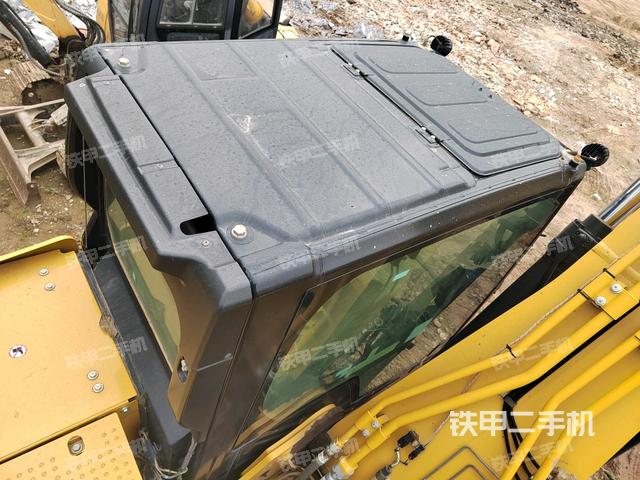 駕駛室頂部（整機(jī)外觀）