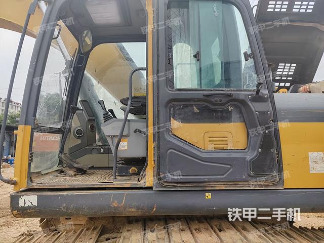 驾驶室整体（整机外观）