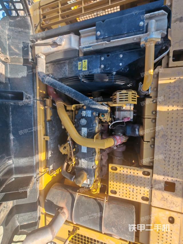 发动机整体俯视（整机外观）