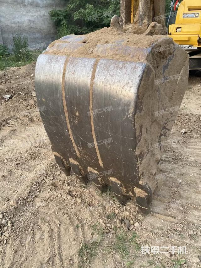 駕駛室整體（整機(jī)外觀）