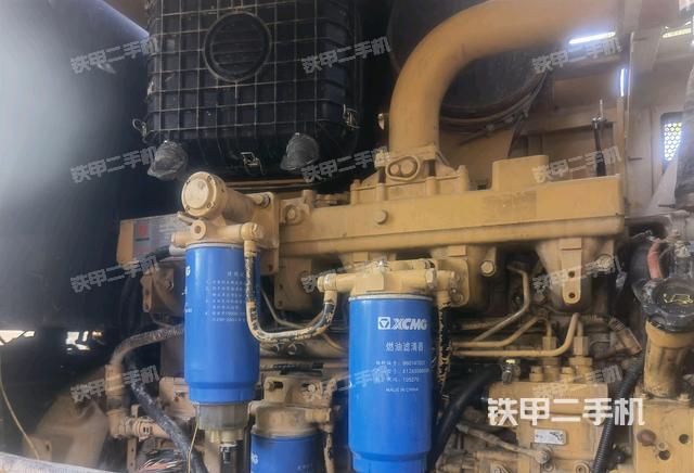 发动机右侧（整机外观及大件）