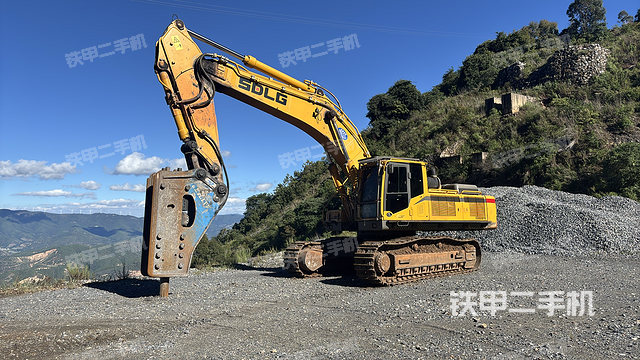 山东临工E6500FB挖掘机