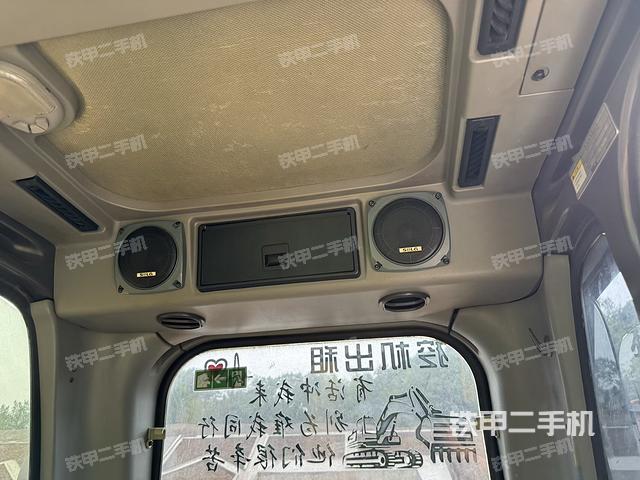 座椅后部（驾驶室部分）