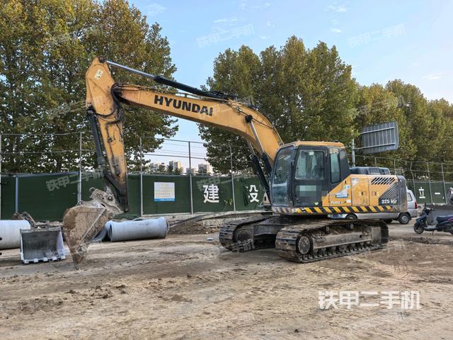 现代R215VS挖掘机