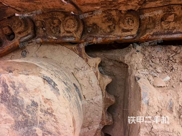 单侧履带整体（整机外观）