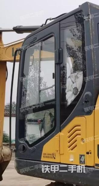 驾驶室整体（整机外观）