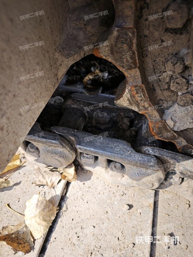 左侧行走马达盖板（行走机构）