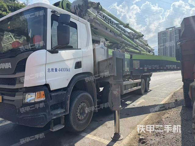 中联重科ZLJ5441THBSE泵车