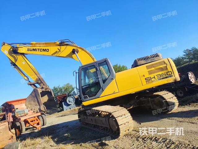 驾驶室整体（整机外观）