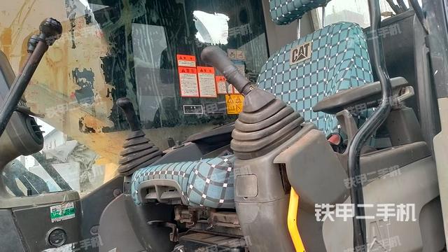 駕駛室整體（整機(jī)外觀）