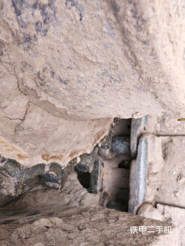 左側(cè)行走馬達(dá)蓋板（行走機(jī)構(gòu)）