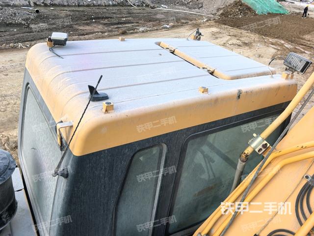 驾驶室顶部俯视（上车部件）