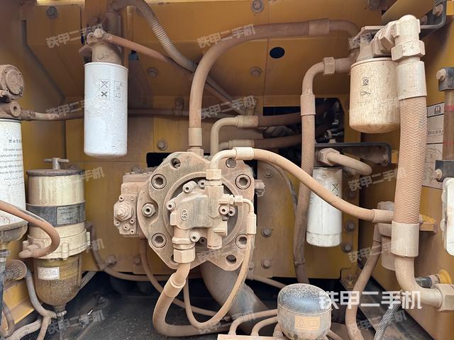 液压泵斜45 右（大件舱室）