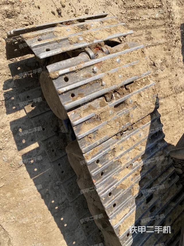 单侧履带整体（整机外观）