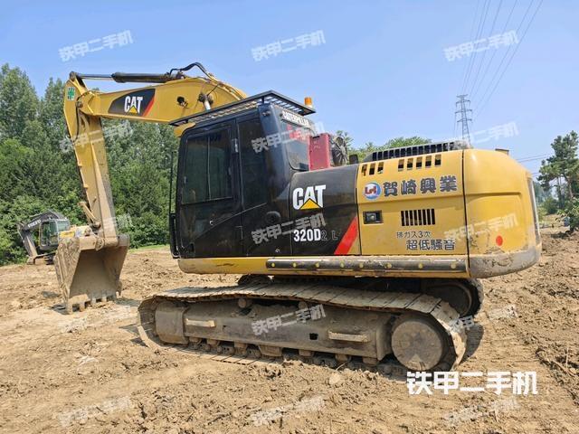 卡特彼勒320D2L液压挖掘机