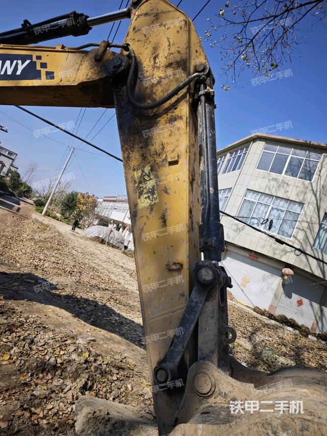 小臂整体左后（工作和回转装置）