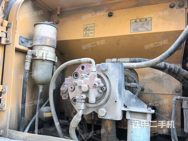 液压泵室（大件舱室）