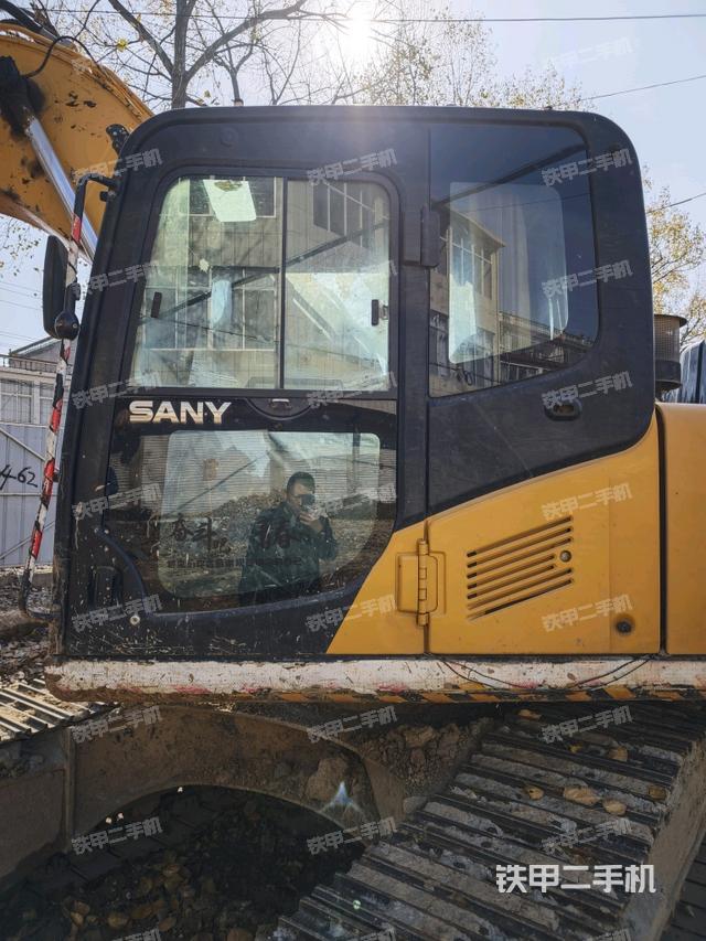 驾驶室正侧（驾驶室部分）