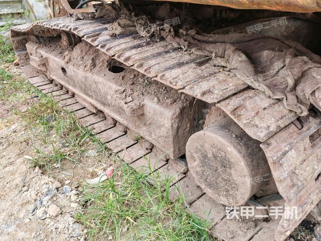 左側(cè)履帶整體?（行走機(jī)構(gòu)）