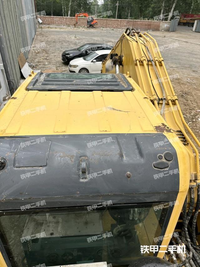 驾驶室顶部（整机外观）