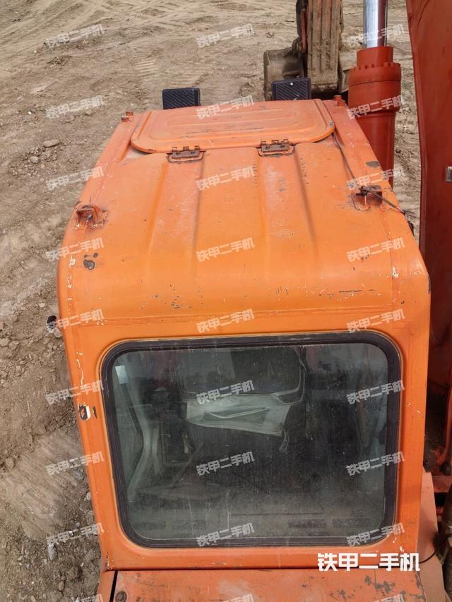 駕駛室整體（整機(jī)外觀）