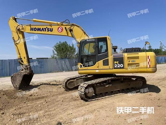 驾驶室顶部（整机外观）