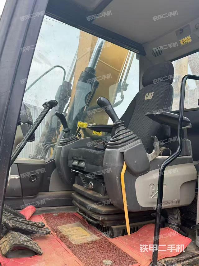 驾驶室整体（整机外观）