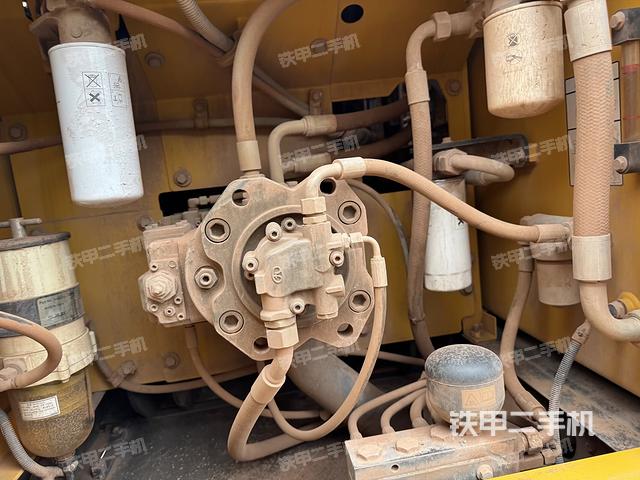 液压泵室（大件舱室）