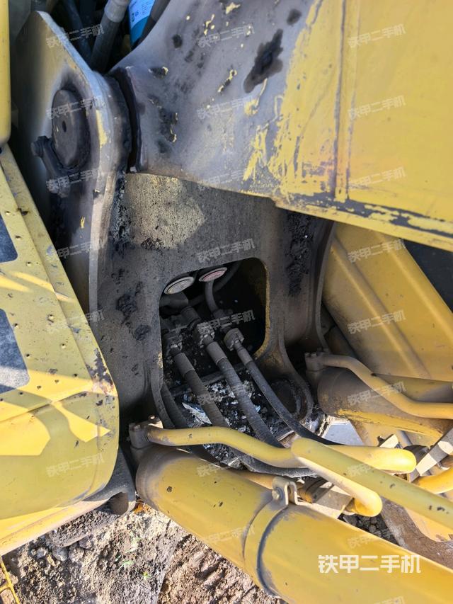 大臂根部 斜视（工作和回转装置）