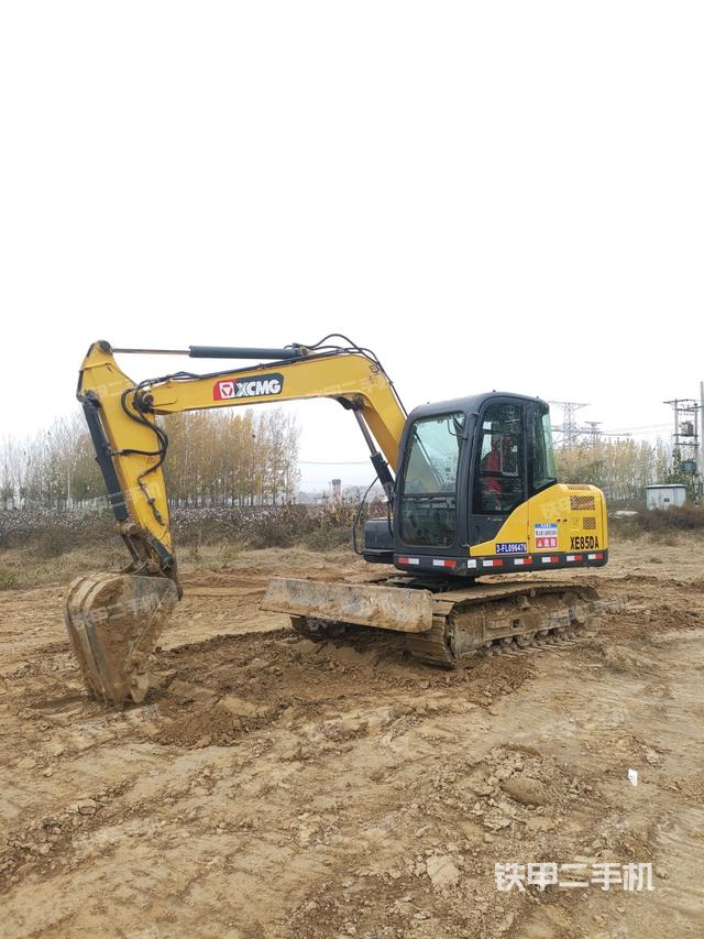 徐工XE85D挖掘机