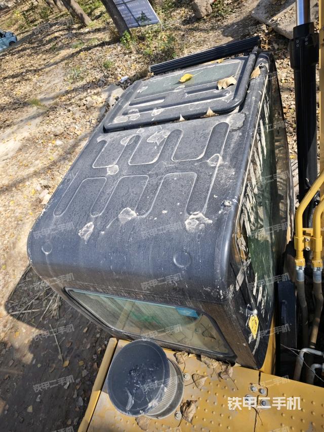 驾驶室顶部俯视（上车部件）