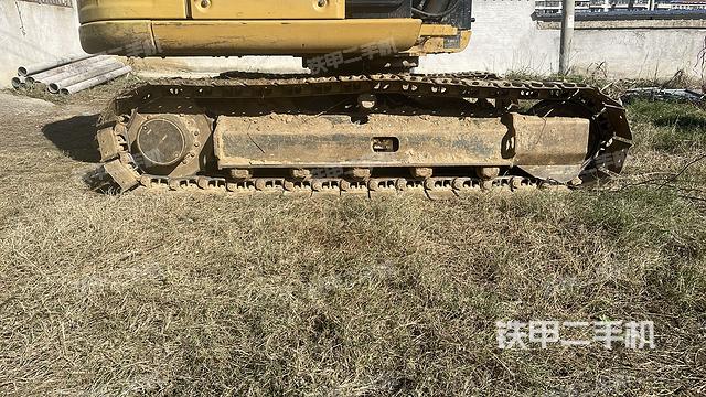 單側(cè)履帶整體（整機(jī)外觀）