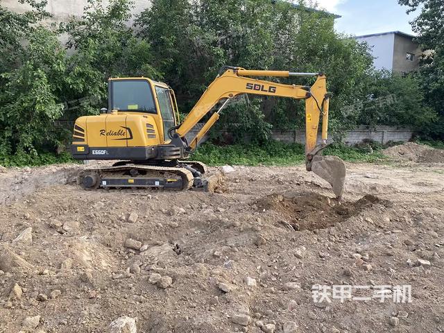 整机右后45°（整机外观）