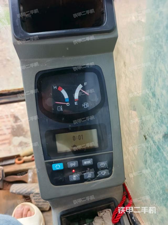 驾驶室整体（整机外观）