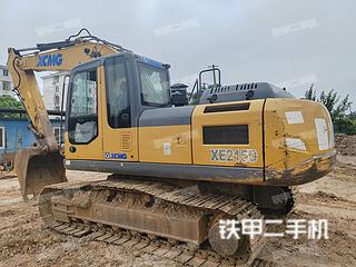 徐工XE215D挖掘机