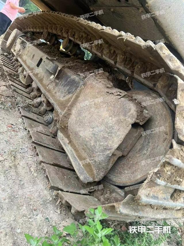 单侧履带整体（整机外观）