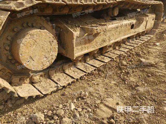 单侧履带整体（整机外观）