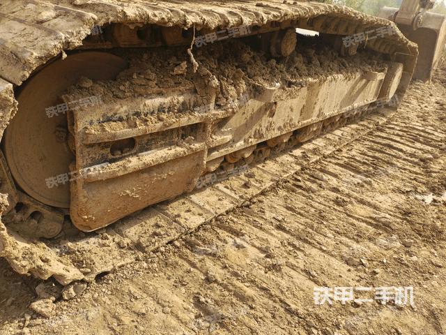 单侧履带整体（整机外观）