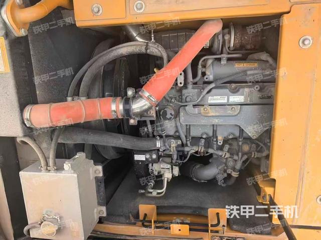 發(fā)動(dòng)機(jī)整體俯視（整機(jī)外觀）