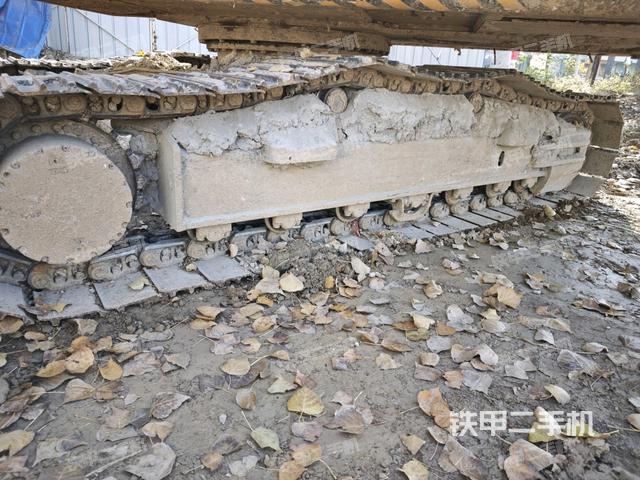 右侧行走马达盖板（行走机构）