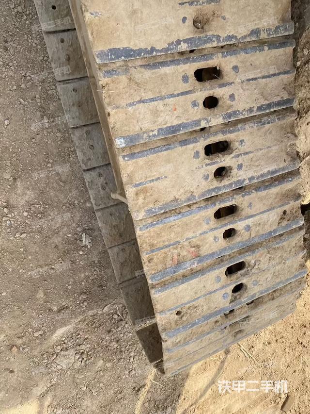 单侧履带整体（整机外观）