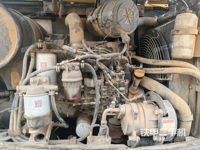 发动机室（上车部件）