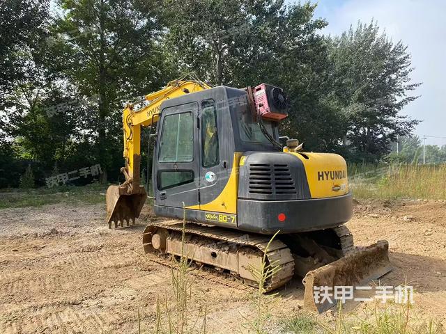 駕駛室頂部（整機(jī)外觀）